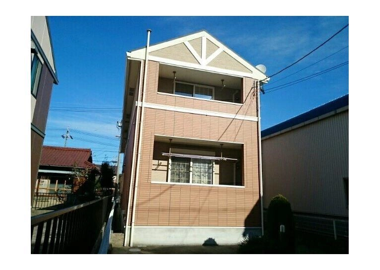 ラ・ヴィータⅡの外観