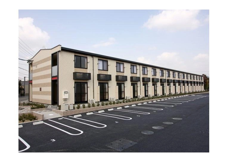 レオパレスパインツリーの外観