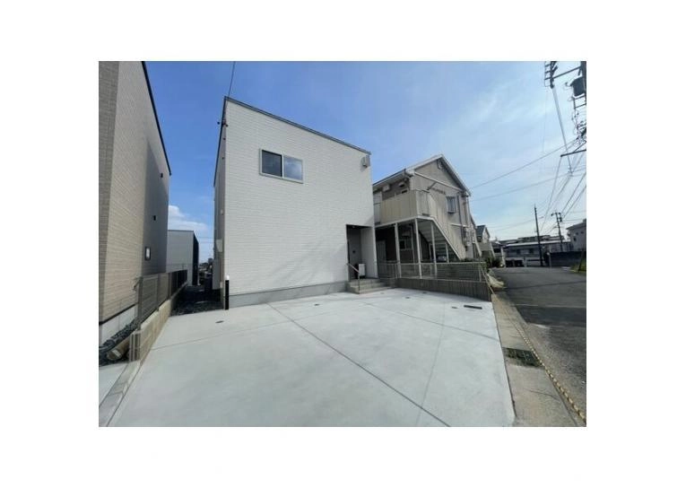 アベニール【西川町貸家】A棟の外観