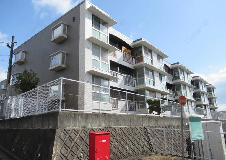 大谷ヒルズ　Ｂ棟の外観