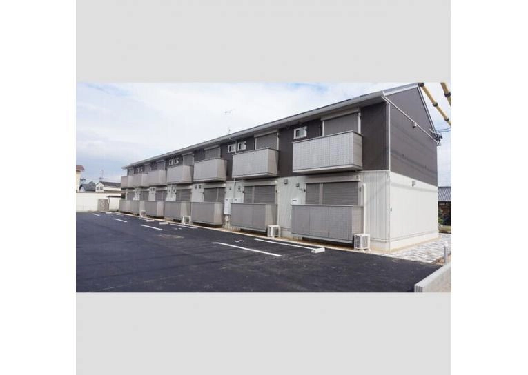 サン ルミエール相川の外観