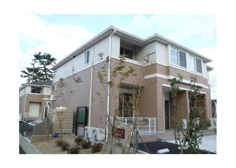 チアーズ シャンパーニュの外観