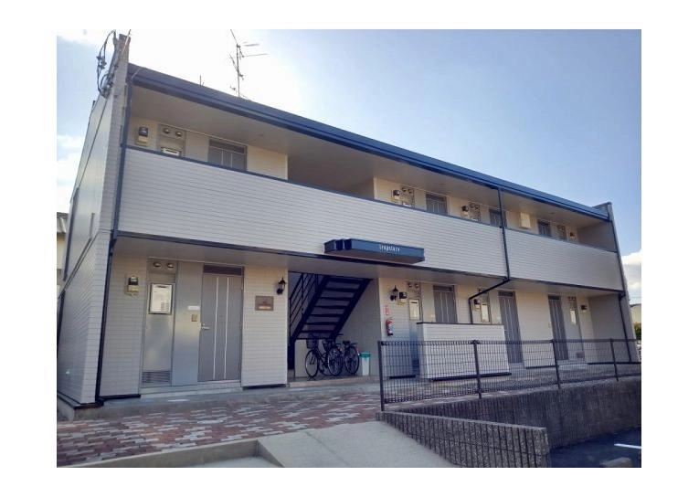 レオパレス岸岡の外観