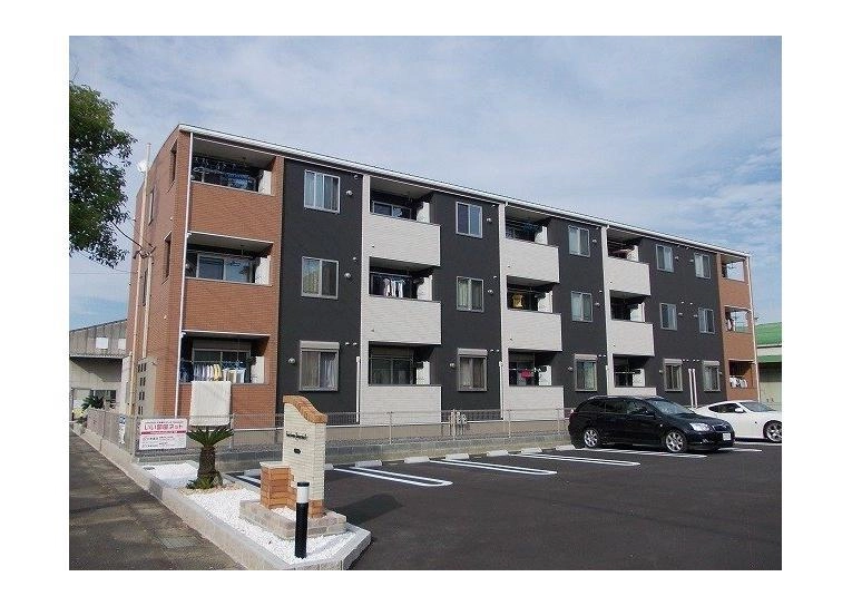 コートハウス安塚の外観