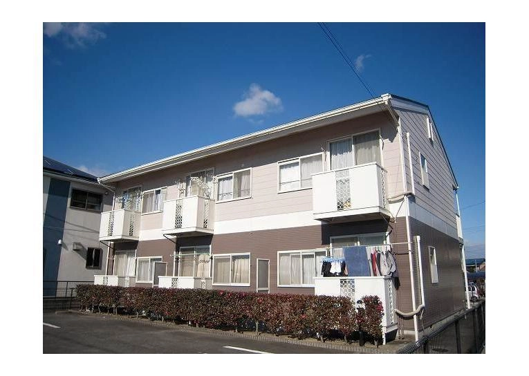 ファミール尾崎の外観
