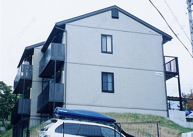 ヒルズ岩崎台の外観