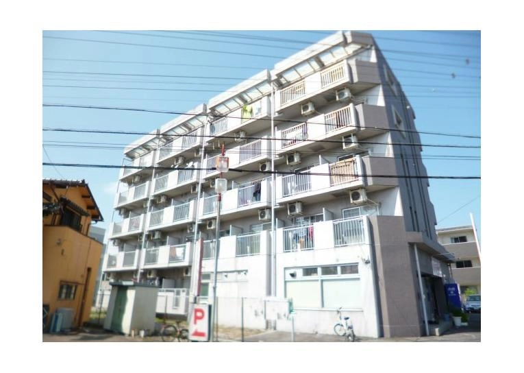 スカイライフの外観