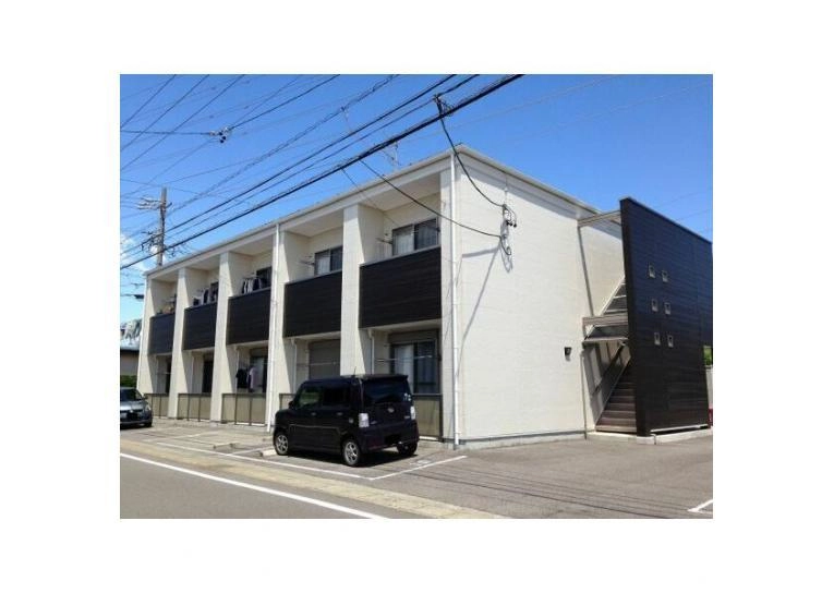 シャルリラの外観