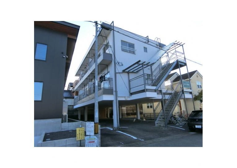 ピアリー琴が丘の外観