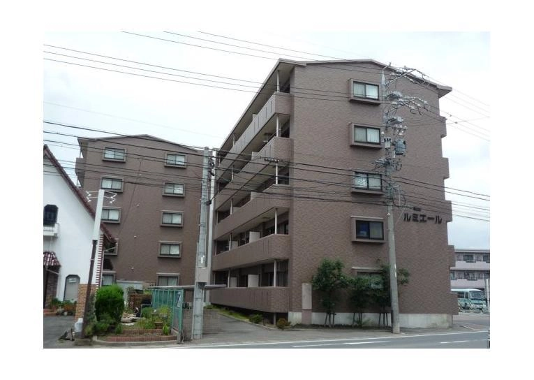 ルミエールの外観