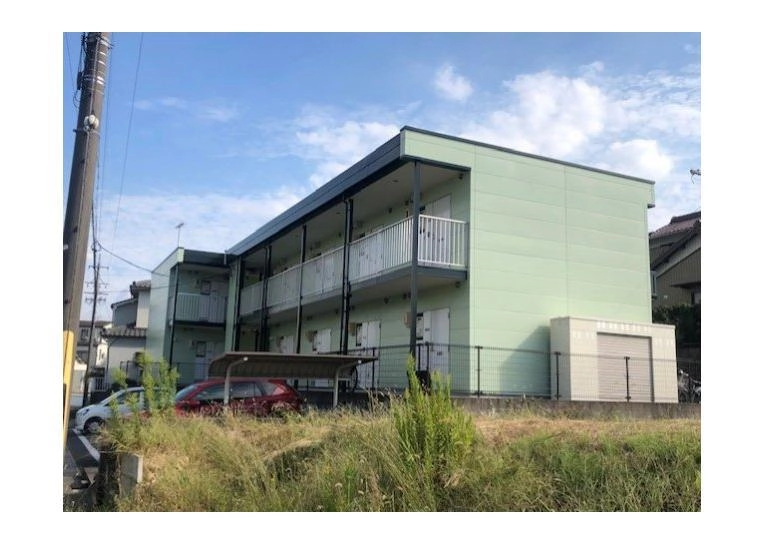 レオパレス長草の外観