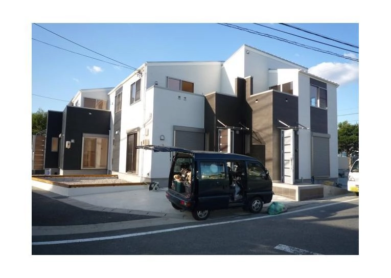 大府市柊山テラスハウスの外観