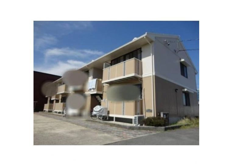 ジュネス泉の外観