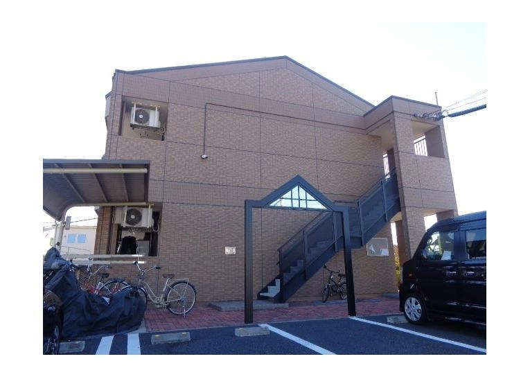 ヒルズ四ツ塚の外観