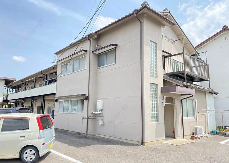 巾クレストの外観