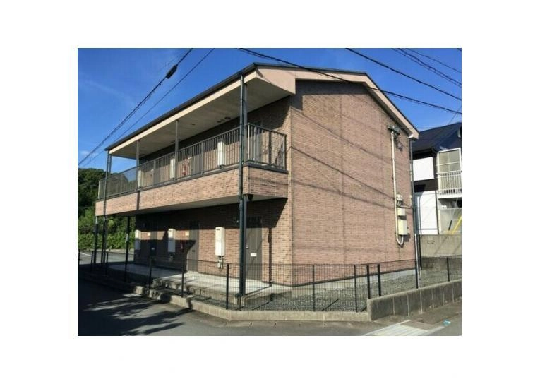 サープラス城南の外観