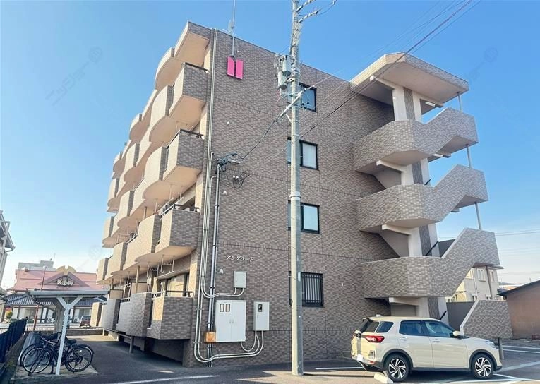 マンション