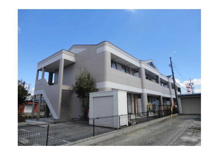 ク  レストールの外観