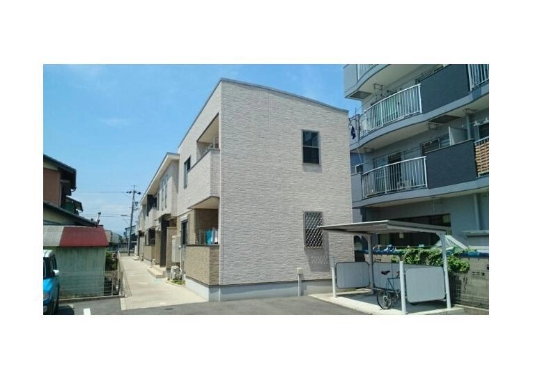 ガーデンスクエア佐藤 Dの外観