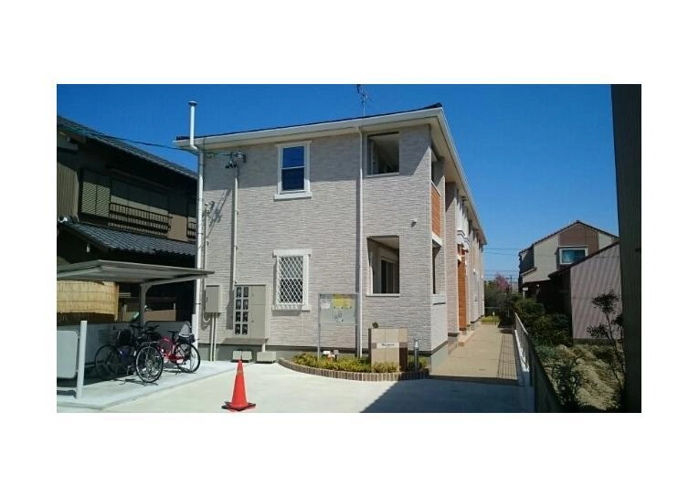 レセーナ(resena)の外観