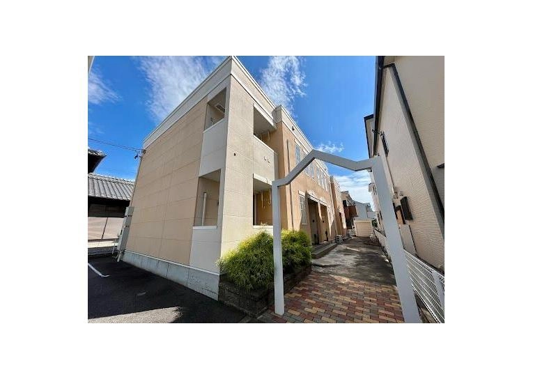 トロワ アンジェロの外観