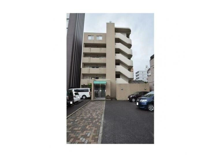 ネオ青山の外観