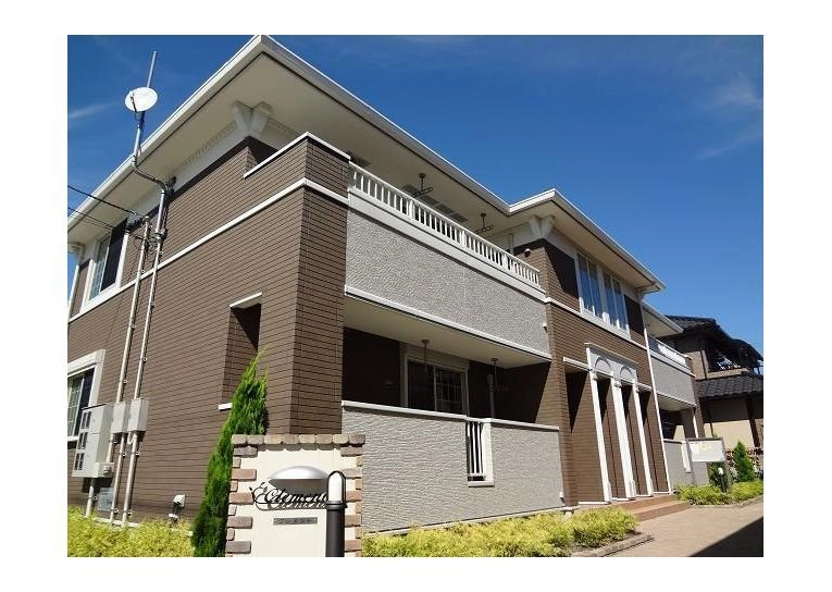 クレメントの外観