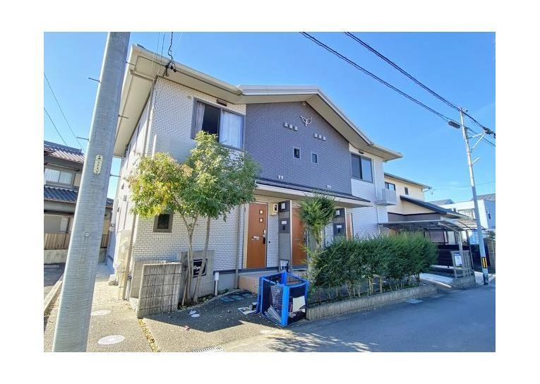 ＲＥＧＵＬＵＳの外観