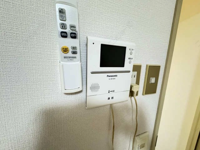 モニター付きインターホン