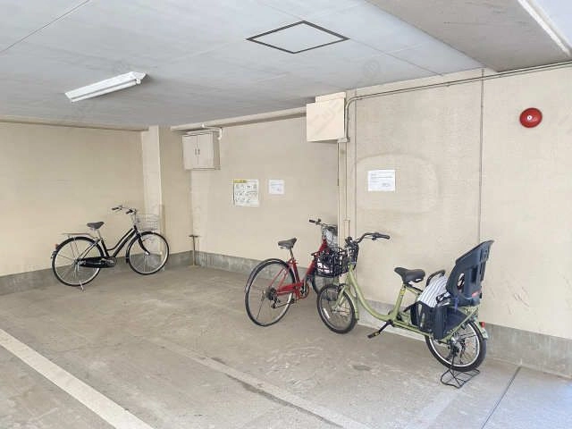 駐輪場