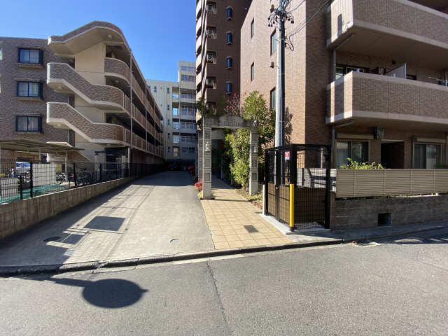 アプローチ・車路