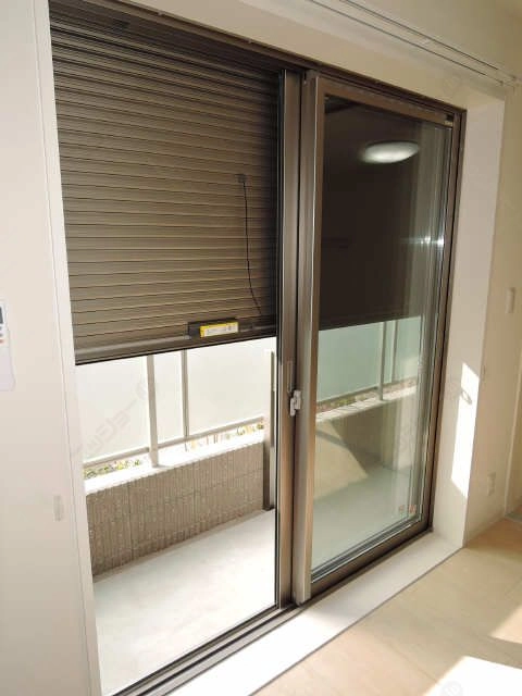 シャッター雨戸