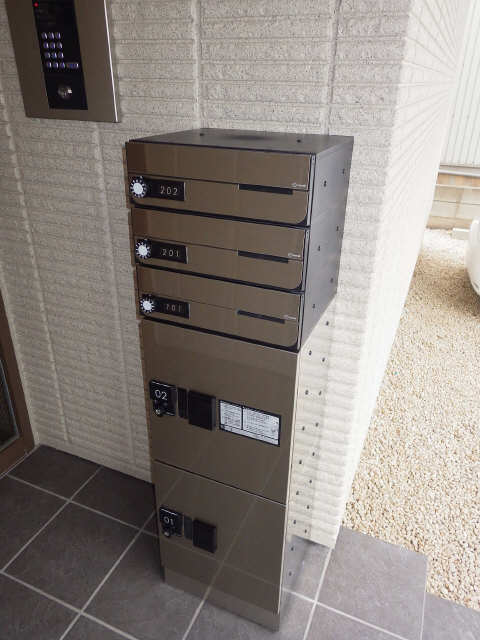 集合ポスト・宅配ＢＯＸ