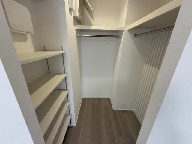 洋室ウォークインクローゼット