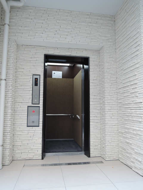 エレベーター