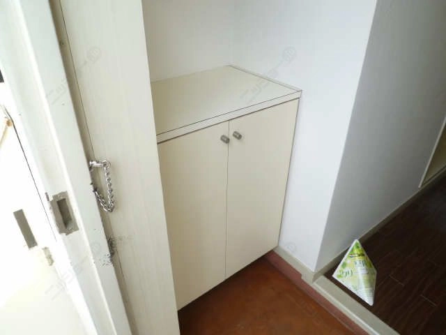 シューズボックス
