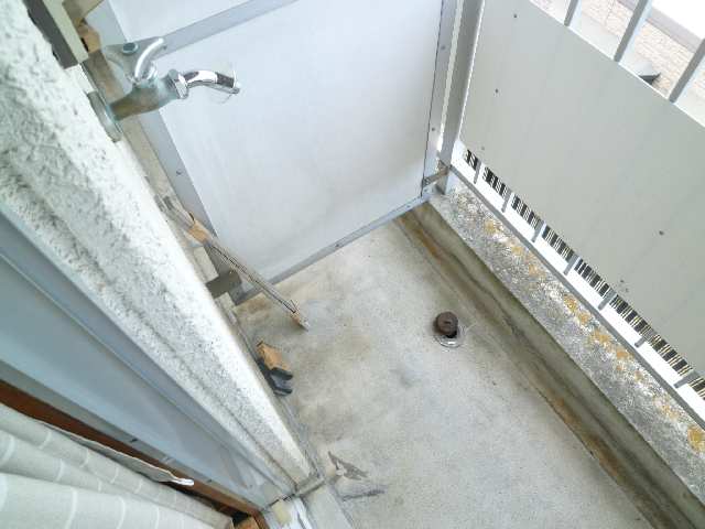 室外洗濯機置場