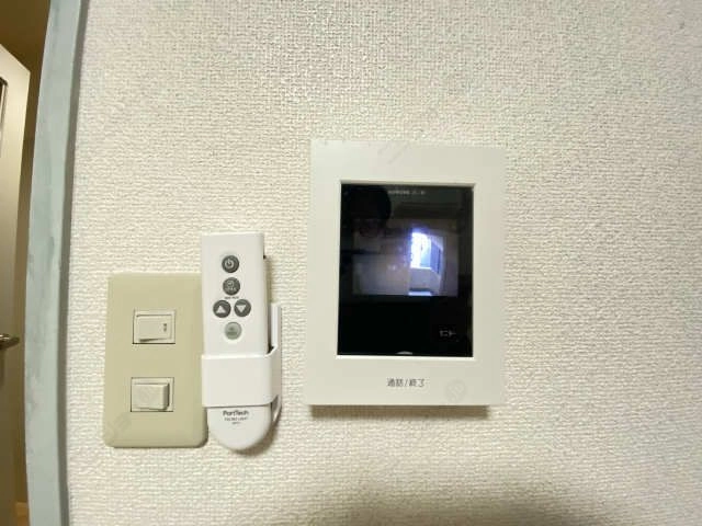 モニター付きインターホン