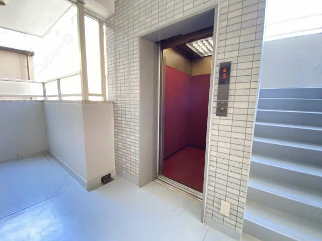 エレベーター