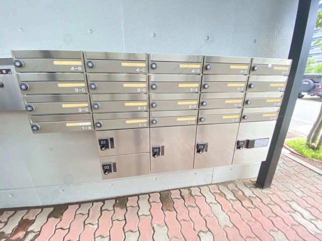 集合ポスト・宅配BOX