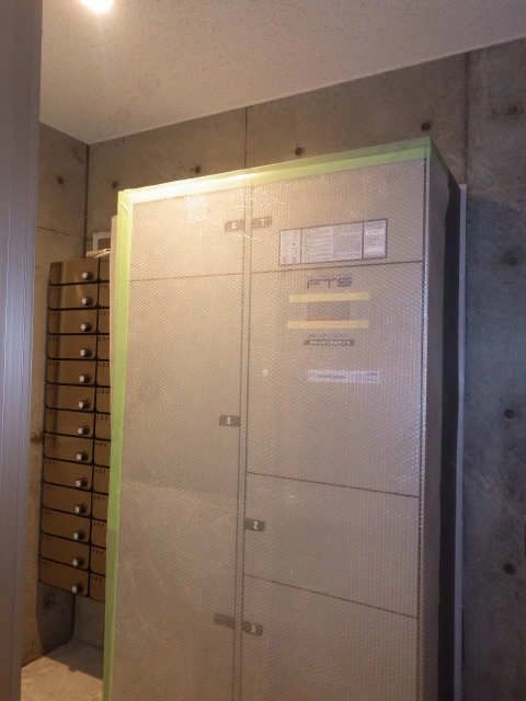 宅配ボックス、ポスト