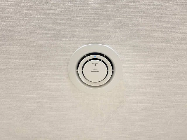 ナノイー発生器