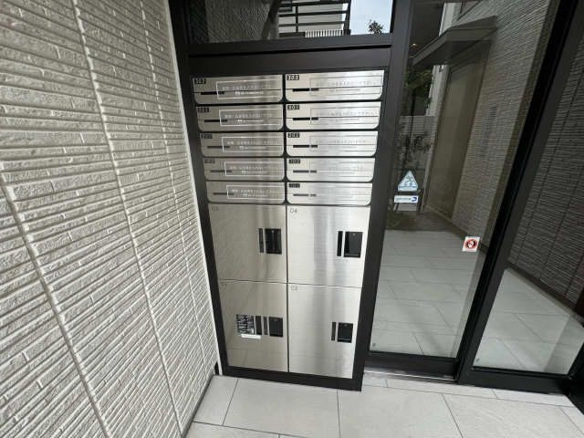 集合ポスト・宅配BOX