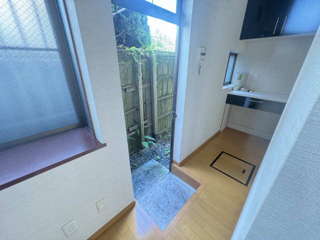 キッチン横勝手口