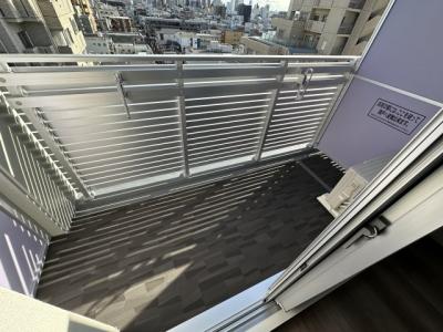 バ��ルコニー