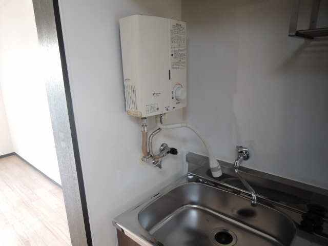 瞬間湯沸かし器