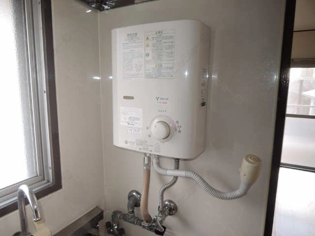 瞬間湯沸かし器