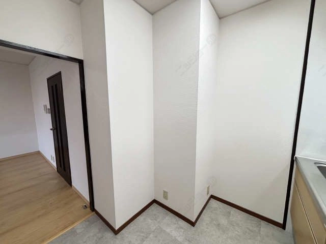 冷蔵庫置き場