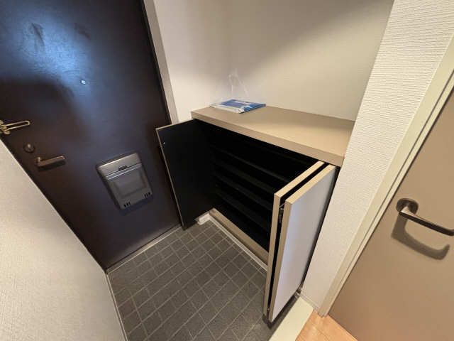 シューズボックス