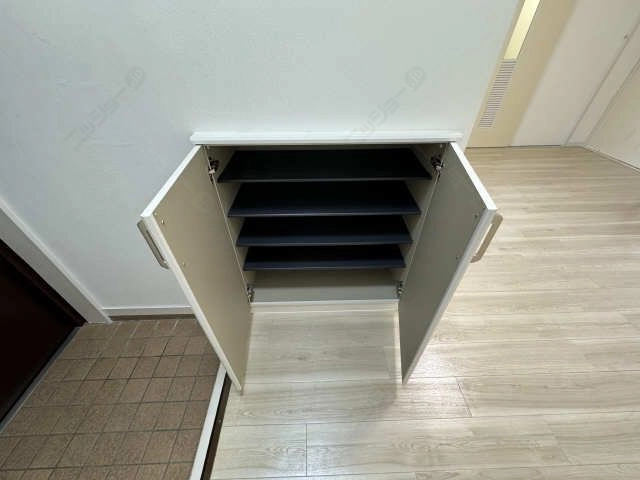 シューズボックス